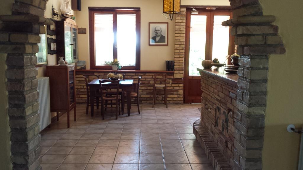 Agriturismo Col Morino Bed & Breakfast Pineto Ngoại thất bức ảnh