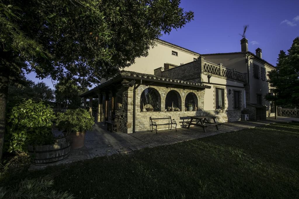 Agriturismo Col Morino Bed & Breakfast Pineto Ngoại thất bức ảnh