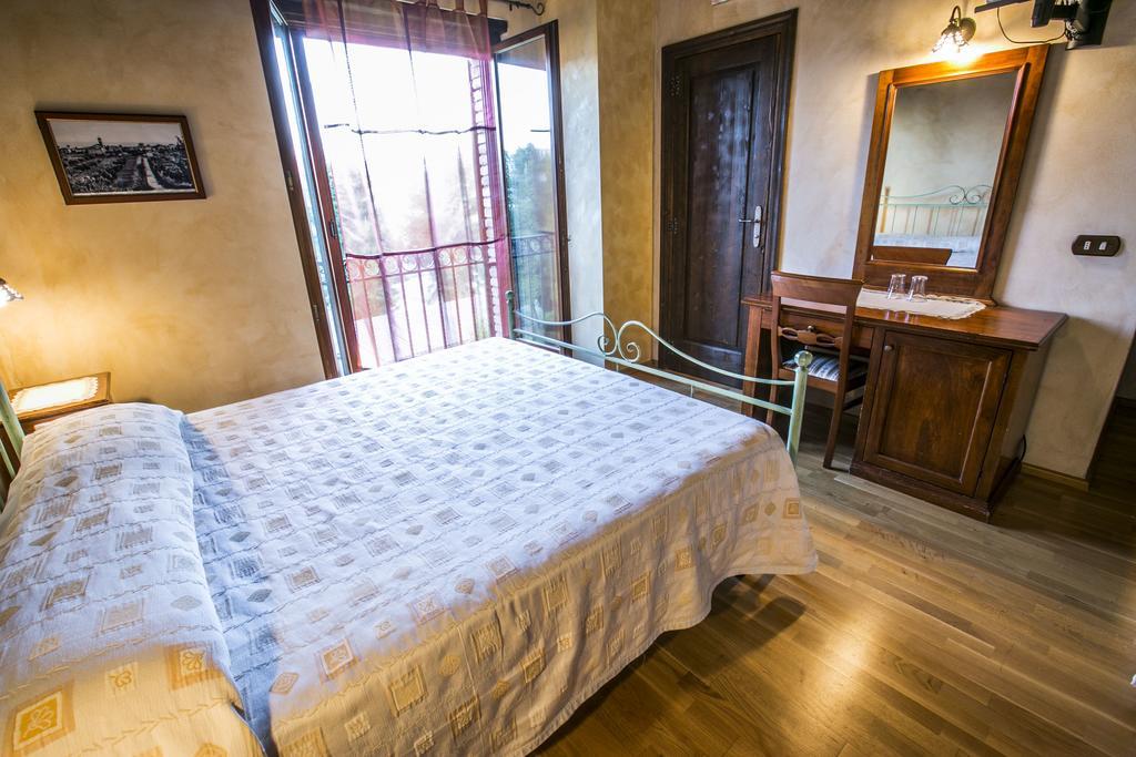 Agriturismo Col Morino Bed & Breakfast Pineto Phòng bức ảnh